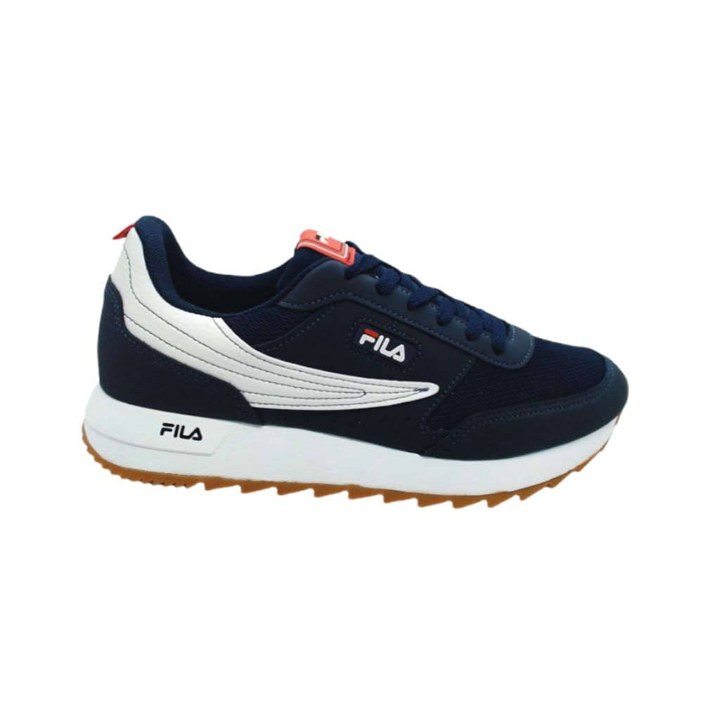 Fila flag clearance runner